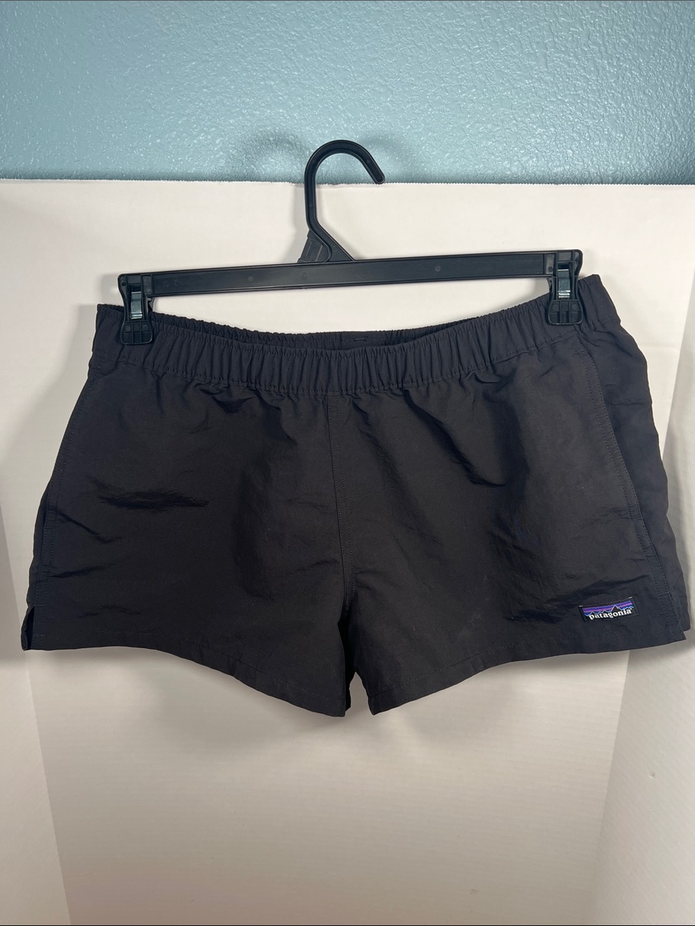 Patagonia Black Women's Barely Baggies 2.5” inseam Women’s Med